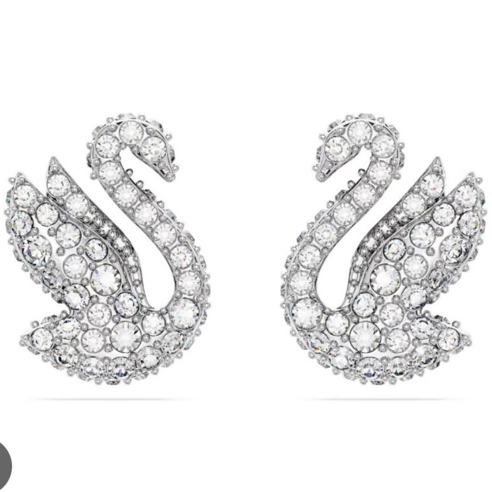 Swarovski Silver Crystal Cluster Earrings 🦢